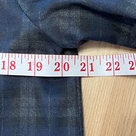 Zara "Black Watch'" (M) jacket with ruffle sleeves and rhinestone button - Picture 13 of 16